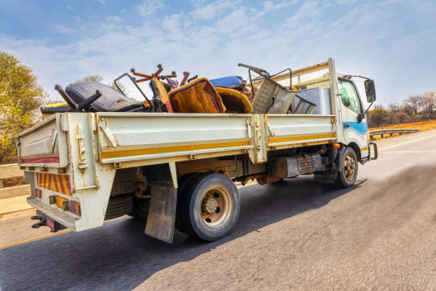 Best Yard Cleanup Services  in Fredericksburg, IA